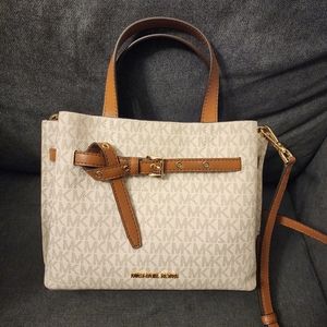 Michael Kors Purse Medium